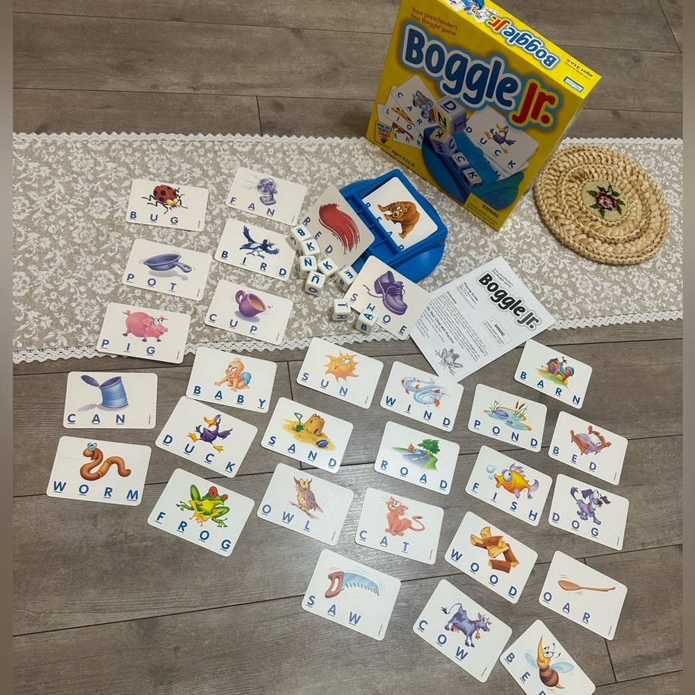 Vintage 1998 Boggle Jr. Parker Brothers Preschool Learning Edu Board Game Set